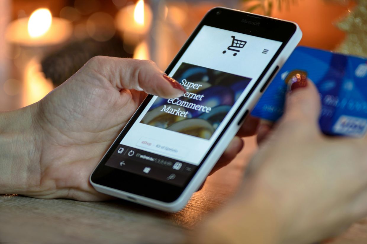 Malaysia's e-commerce income reaches RM918.2bil in first nine months of 2024